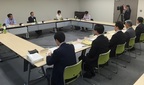 「虚偽の求人企業」と「虚偽の広告をした求人情報提供企業」への罰則を提言　　厚労省の雇用仲介事業検討会が報告書　　今秋から労政審で職安法改正の議論